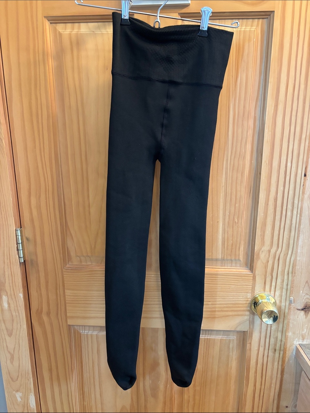high-waisted fleece-lined tights